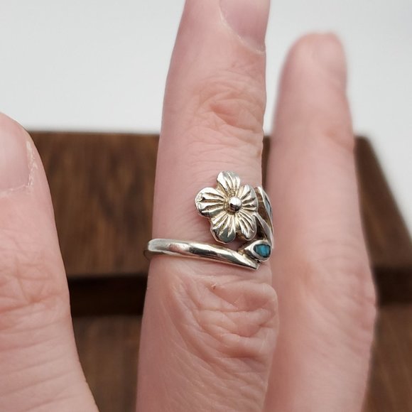Size 5.25 925 Sterling Silver Flower With Turquoise Chips Ring - Picture 4 of 8